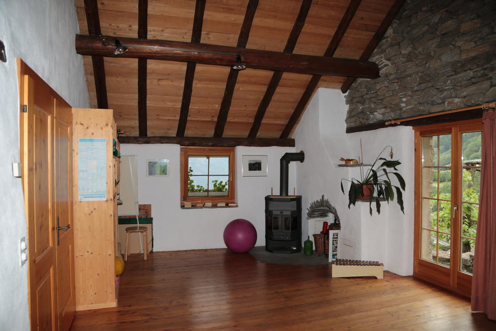 Casa Dosc Bed & Breakfast Verdabbio Bagian luar foto