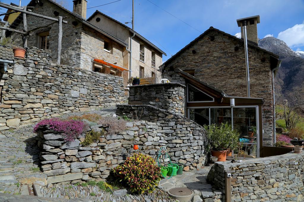 Casa Dosc Bed & Breakfast Verdabbio Bagian luar foto