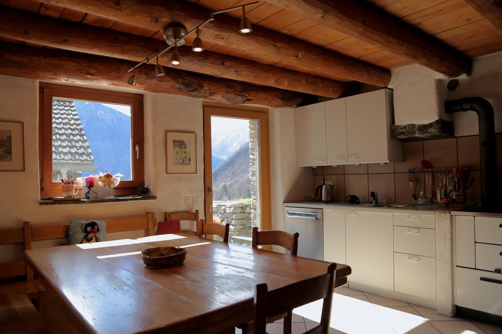 Casa Dosc Bed & Breakfast Verdabbio Bagian luar foto